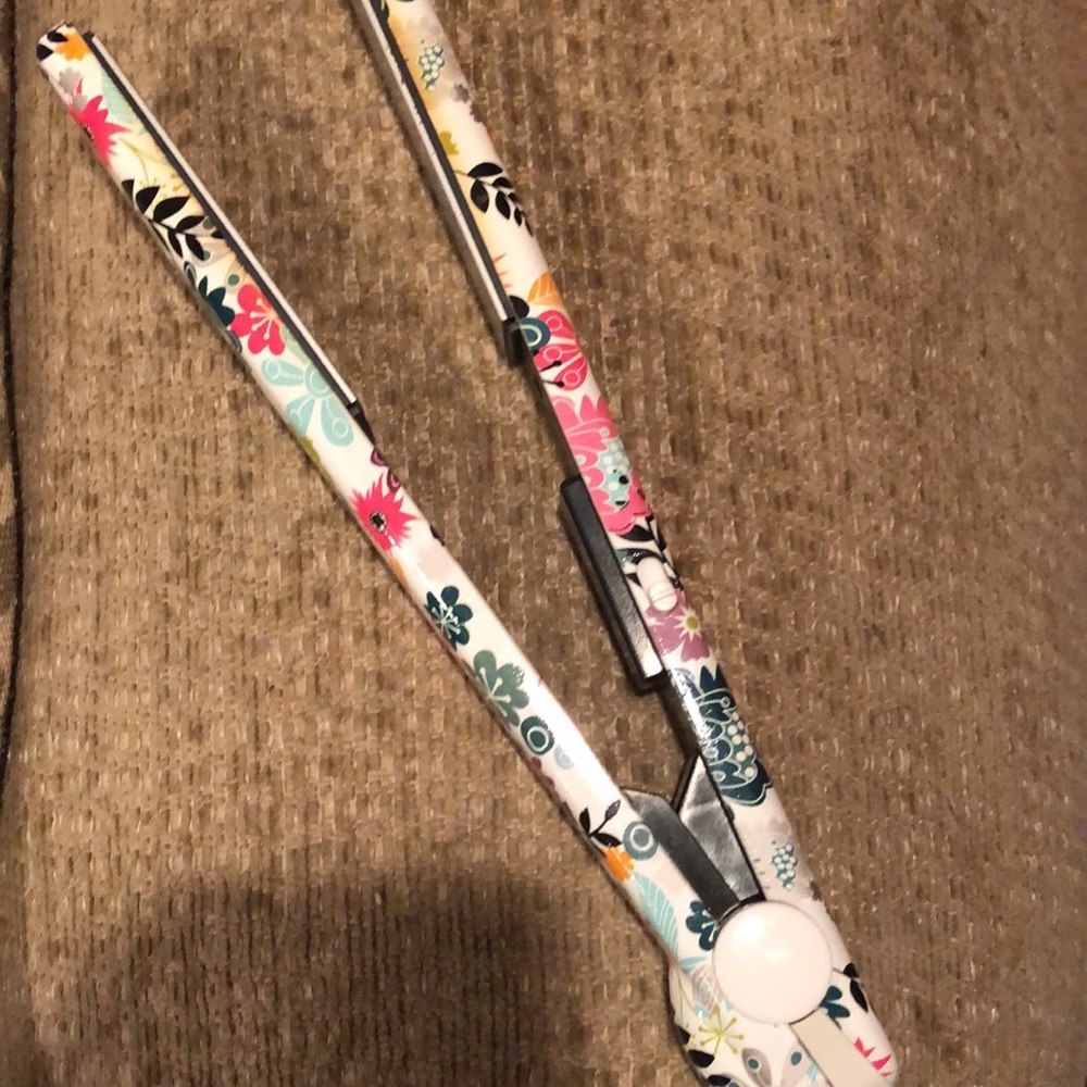 Flat Iron Straightener